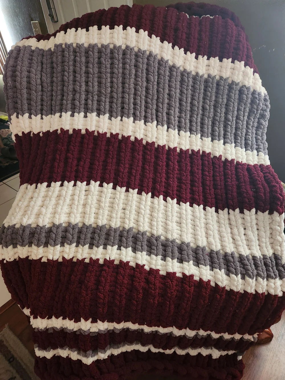 Cozy Chunky Throw Blanket
